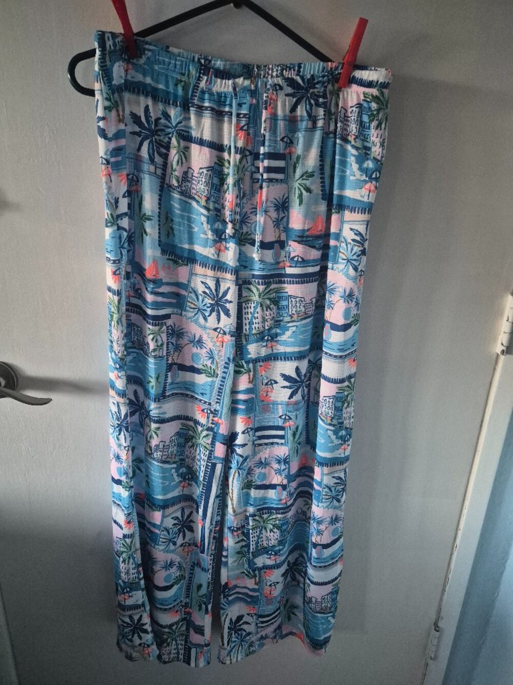 Beachy print lounge pants